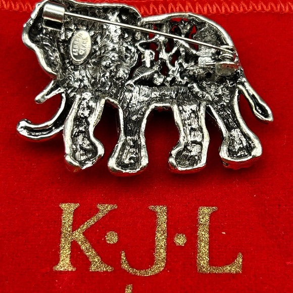 Vintage Kenneth Jay Lane Sparkling Elephant Brooch - Picture 4 of 6